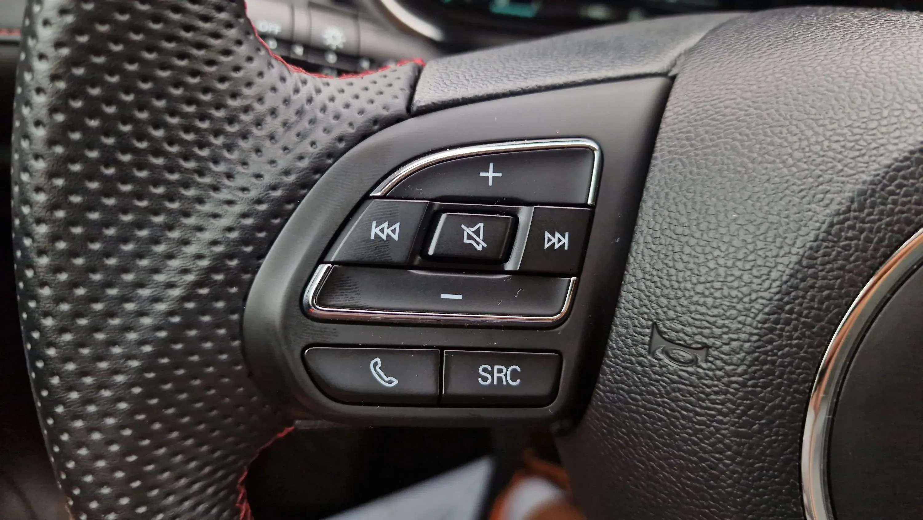MG HS 1.5T Luxury - foto 15