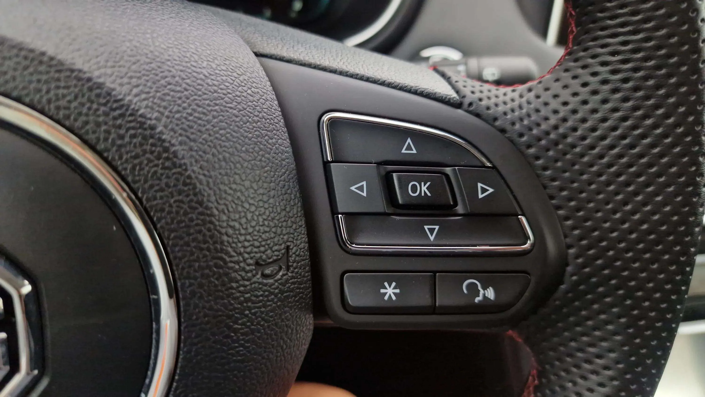 MG HS 1.5T Luxury - foto 16