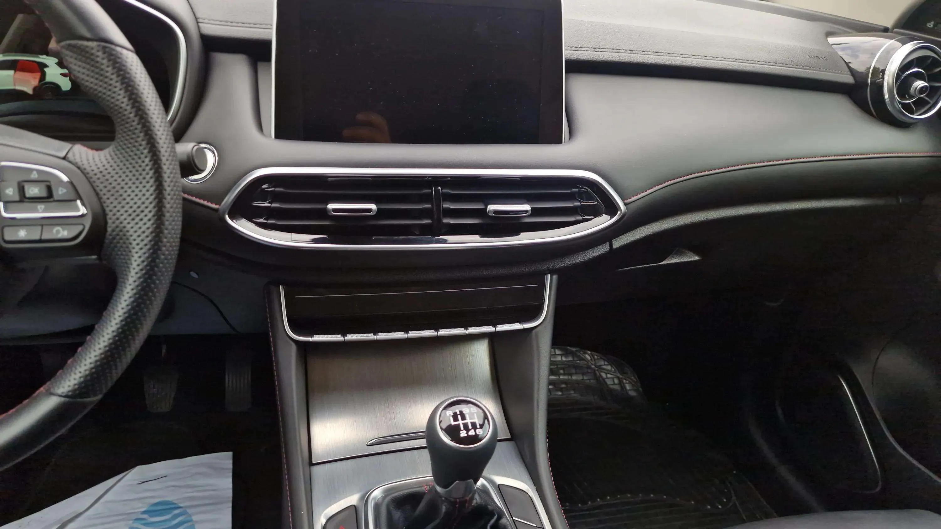 MG HS 1.5T Luxury - foto 12