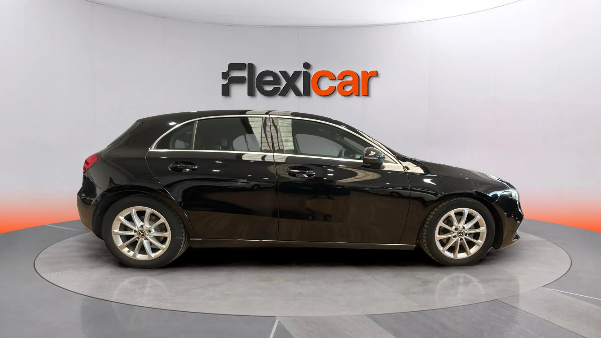 Mercedes-Benz Clase A A 180 d - foto 8