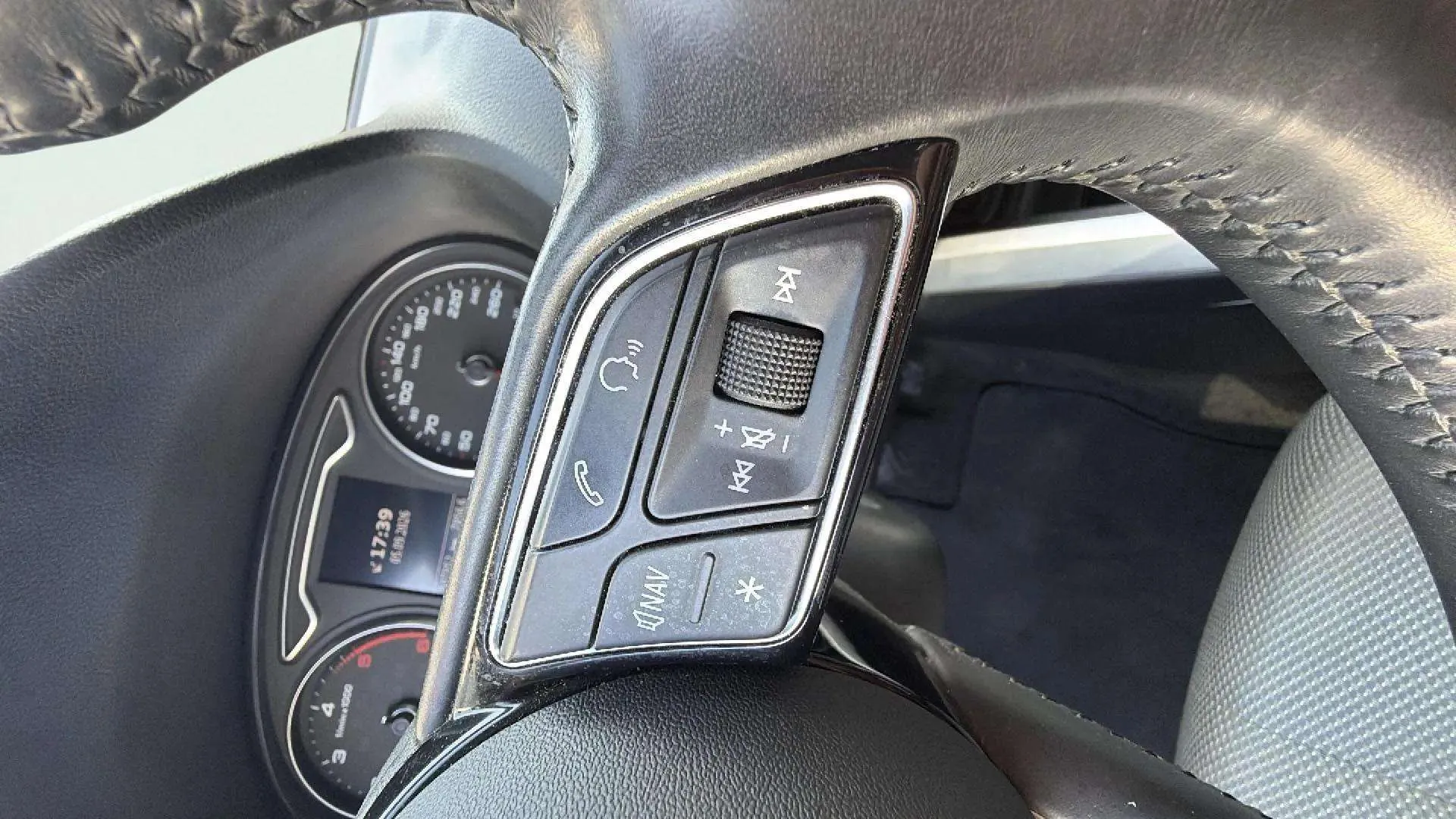 Audi Q2 Advanced 1.6 TDI - foto 15