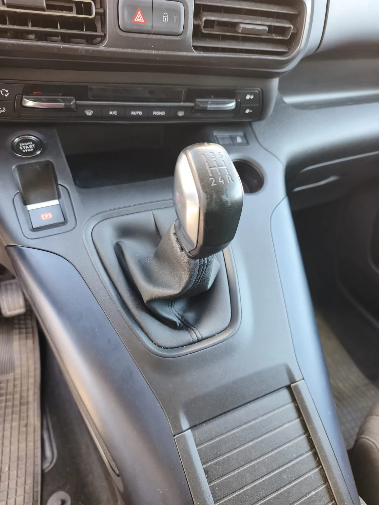 Peugeot Rifter Access Standard BlueHDi - foto 18