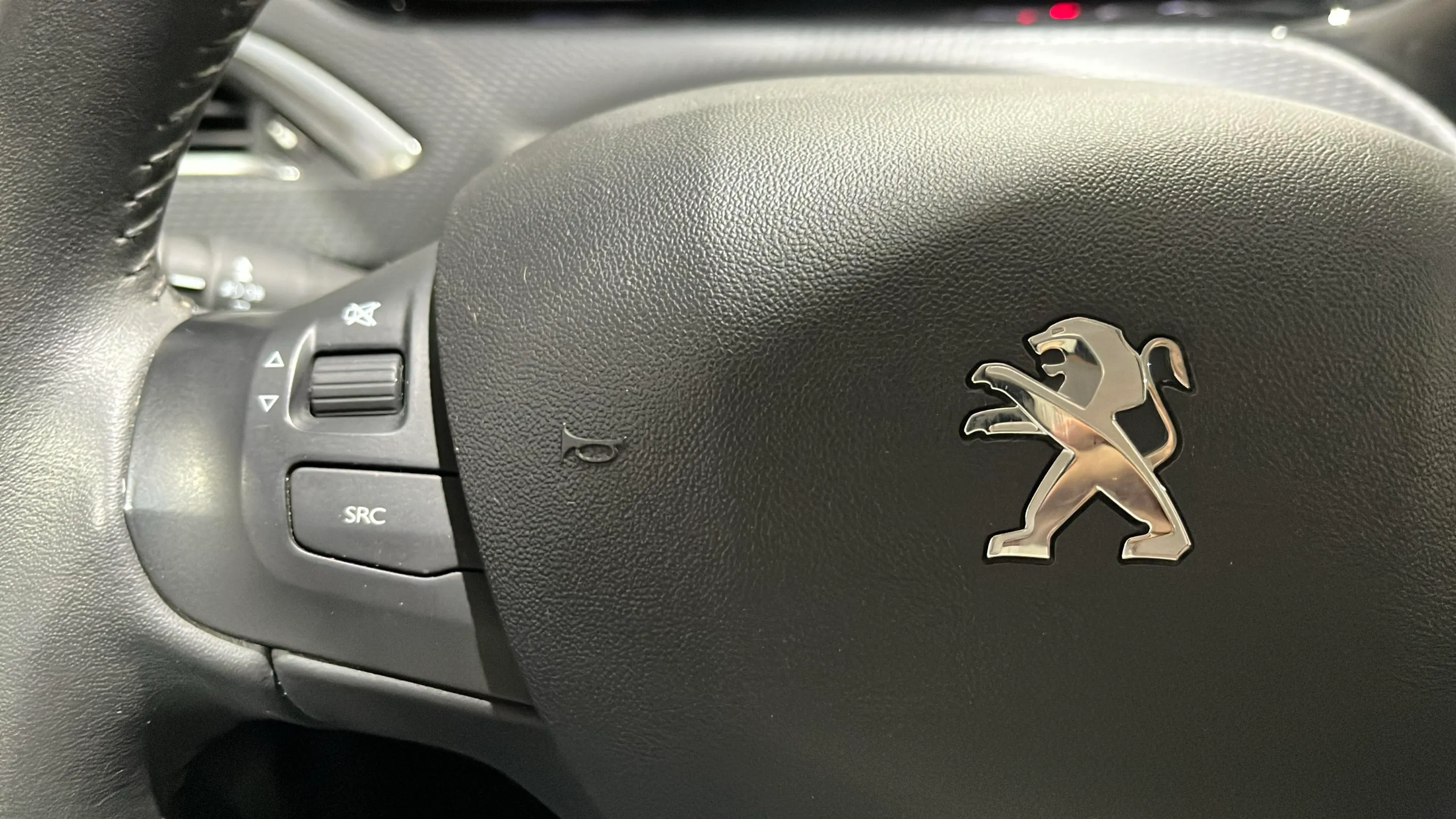 Peugeot 2008 Style 1.6 BlueHDi - foto 17