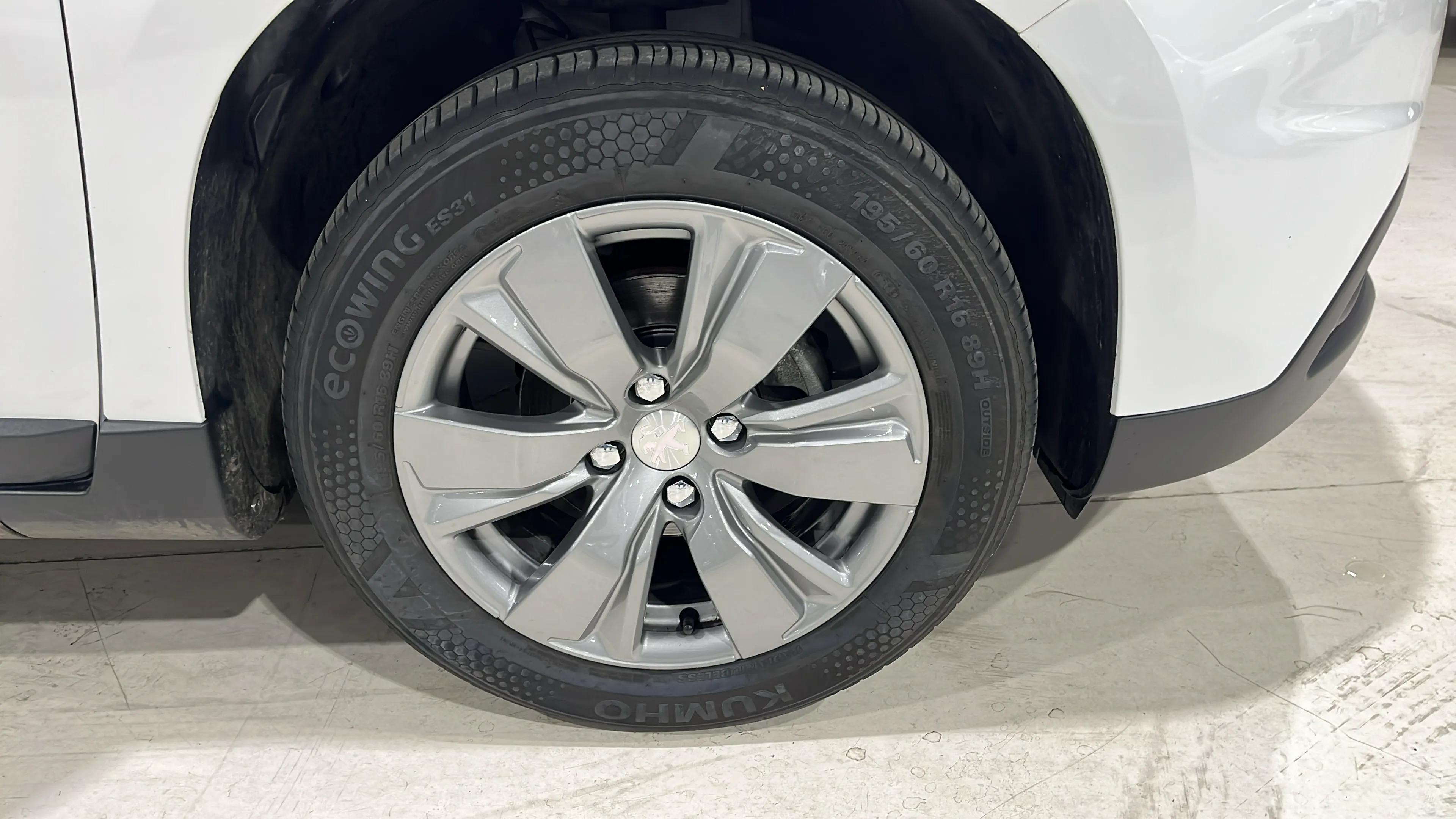 Peugeot 2008 Style 1.6 BlueHDi - foto 32