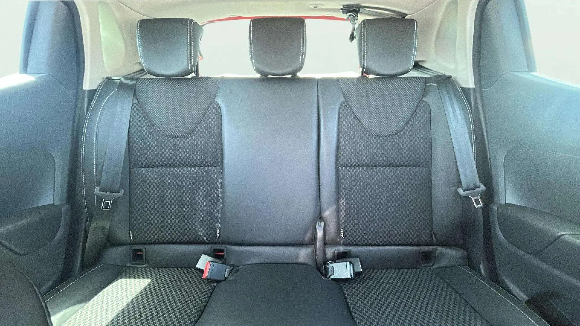 Renault Clio Intens TCe - foto 12