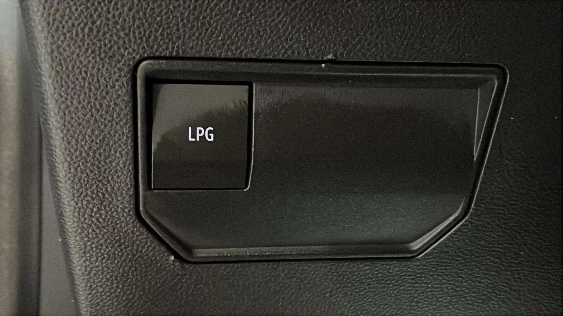 Dacia Duster Extreme Eco-G 120 4x2 - foto 21