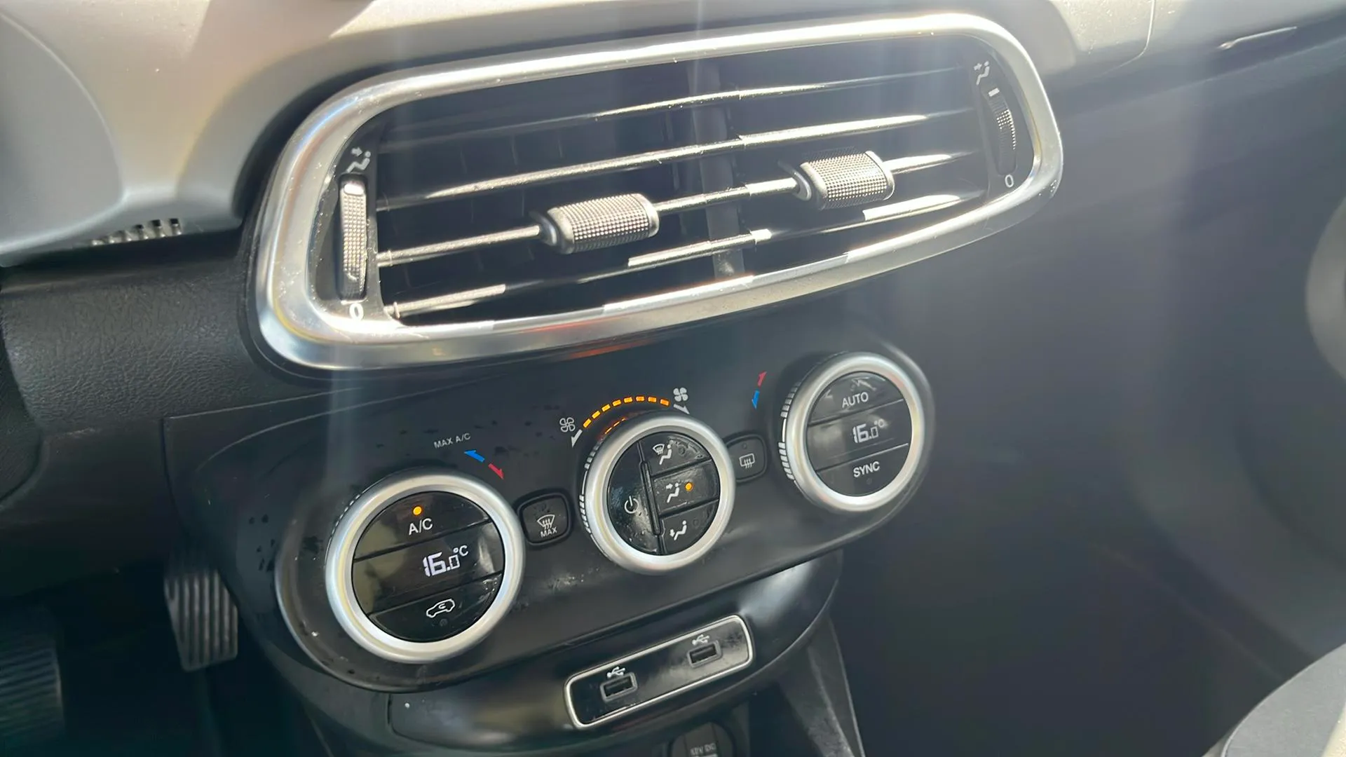 Fiat 500X Connect 1.6 MultiJet - foto 16