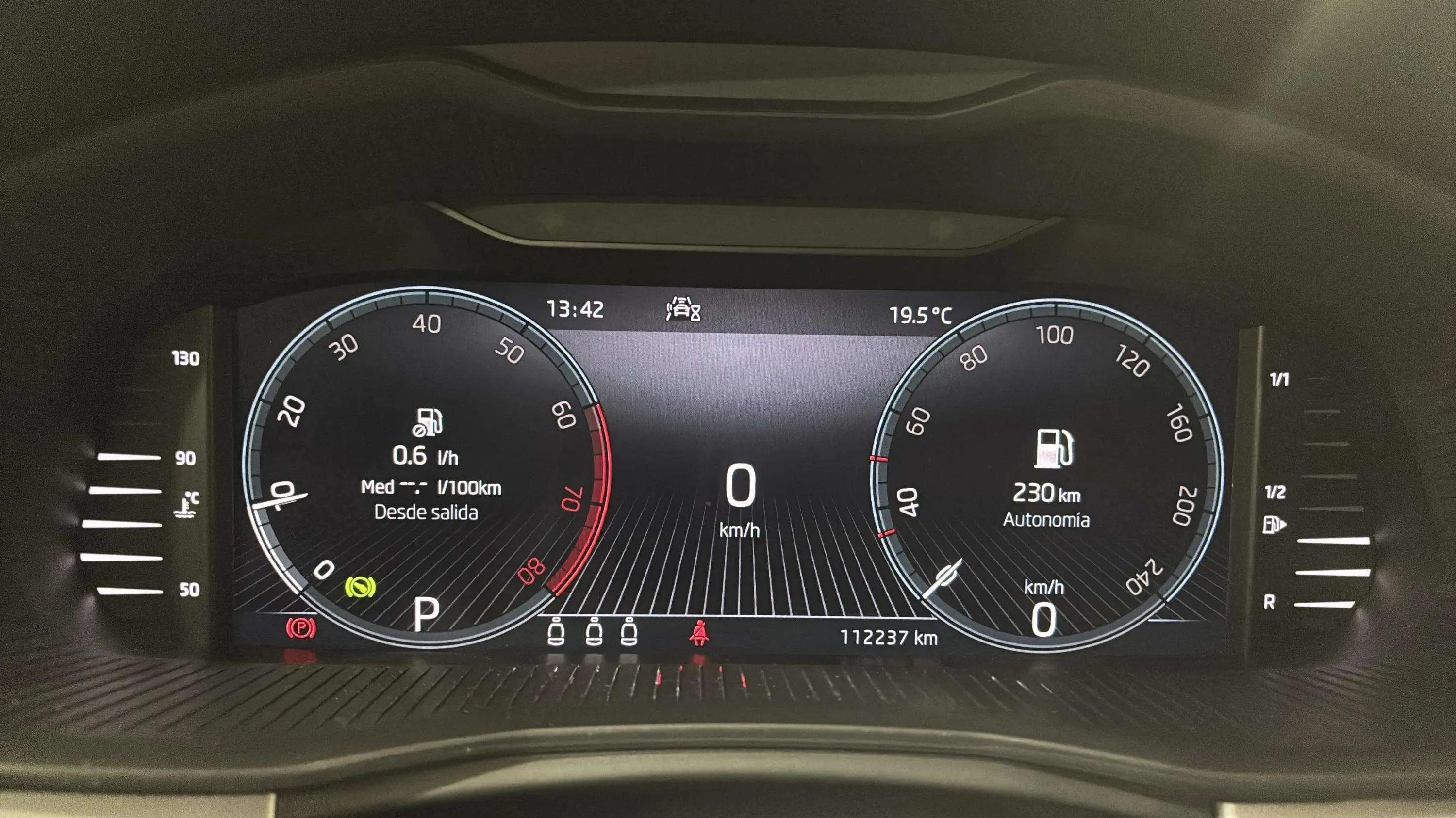 Škoda Kamiq 1.0 TSI DSG Ambition - foto 14