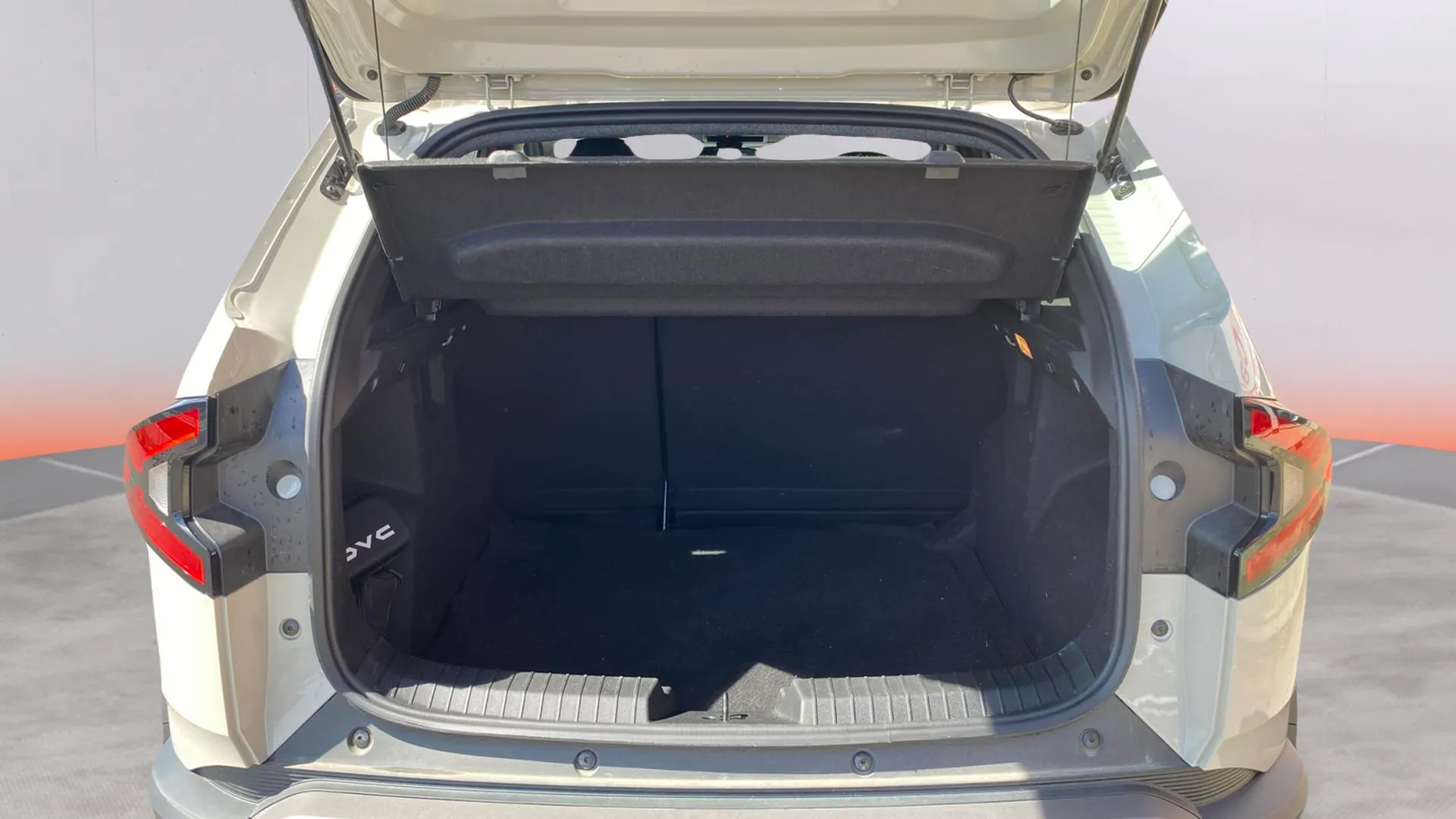 Dacia Duster Expression Hybrid 4x2 - foto 14