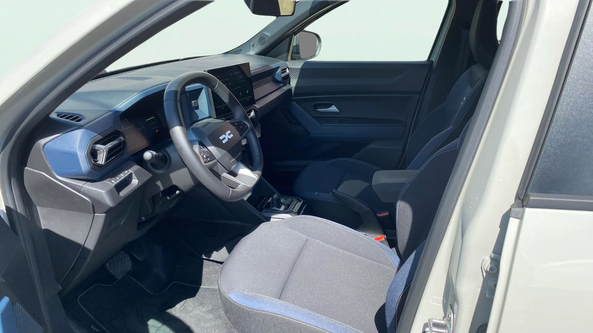 Dacia Duster Expression Hybrid 4x2 - foto 9