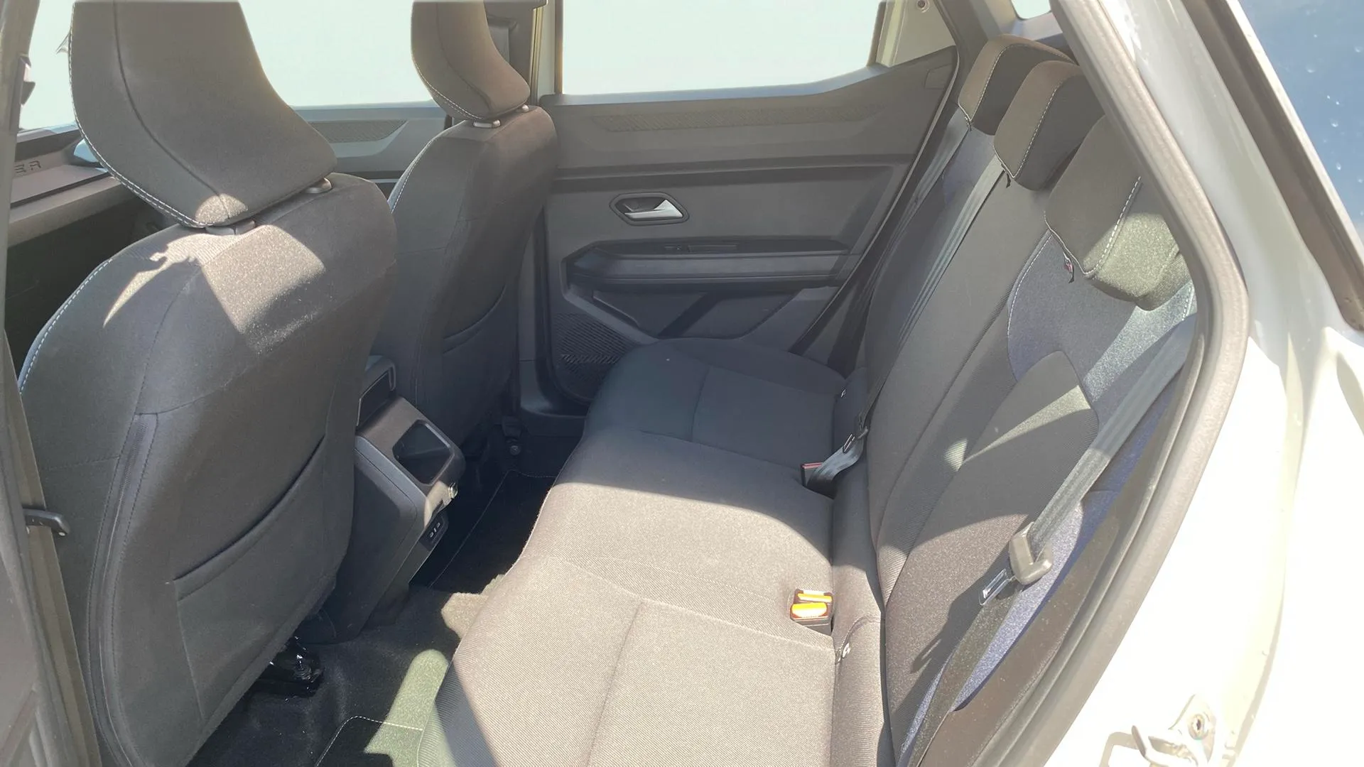 Dacia Duster Expression Hybrid 4x2 - foto 12