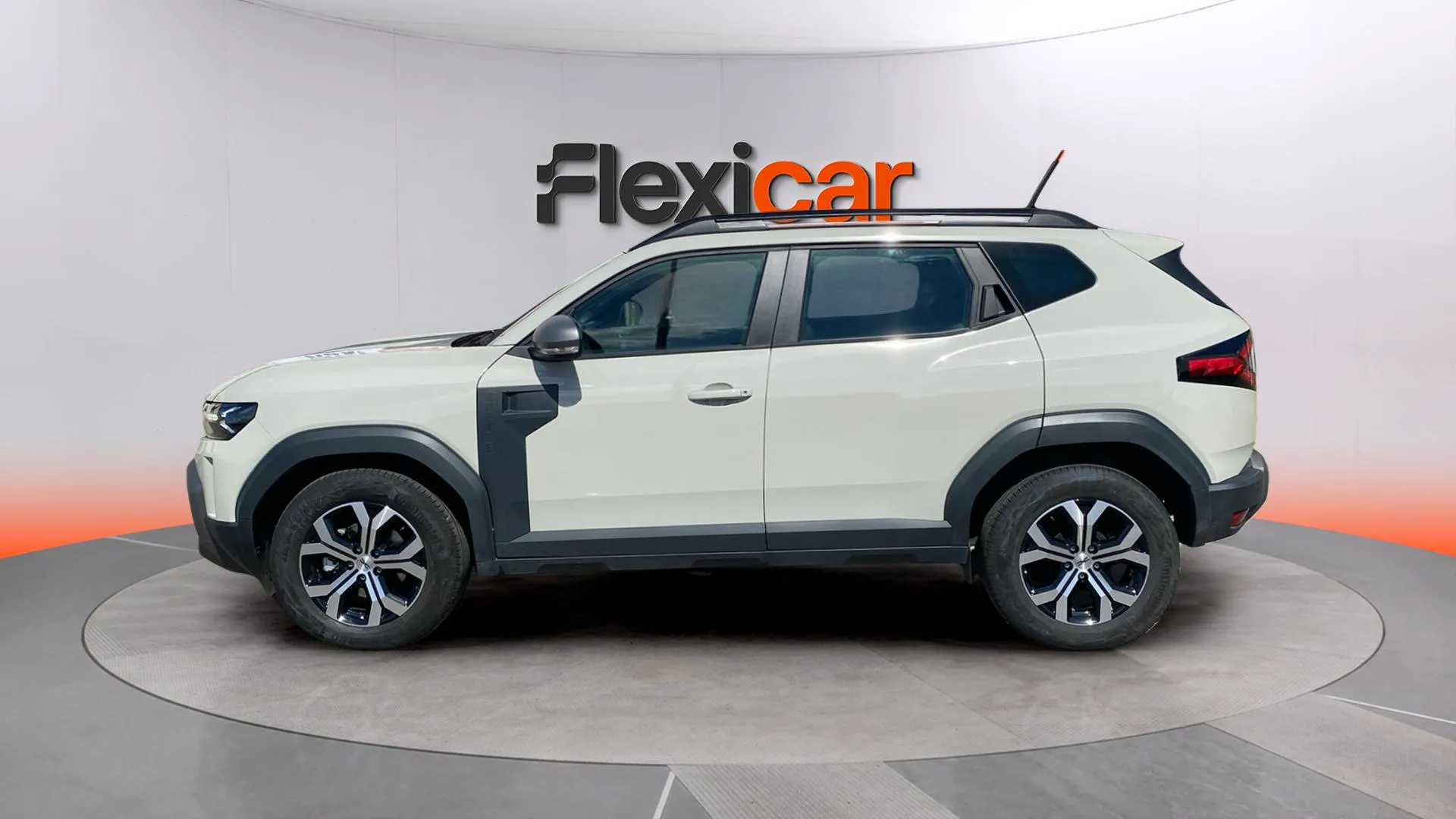 Dacia Duster Expression Hybrid 4x2 - foto 4