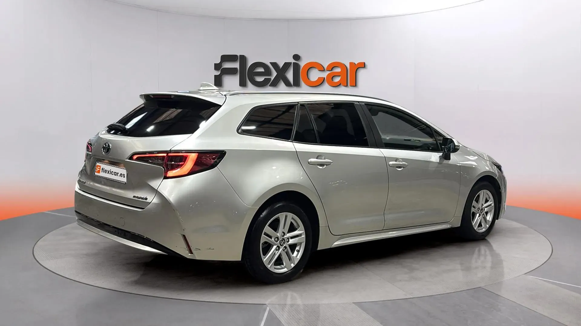 Toyota Corolla 1.8 125H Active Tech E-CVT TOU Sport - foto 7