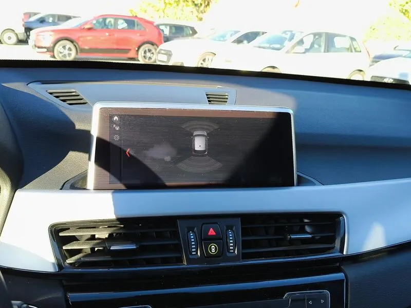 BMW X1 sDrive16d - foto 11