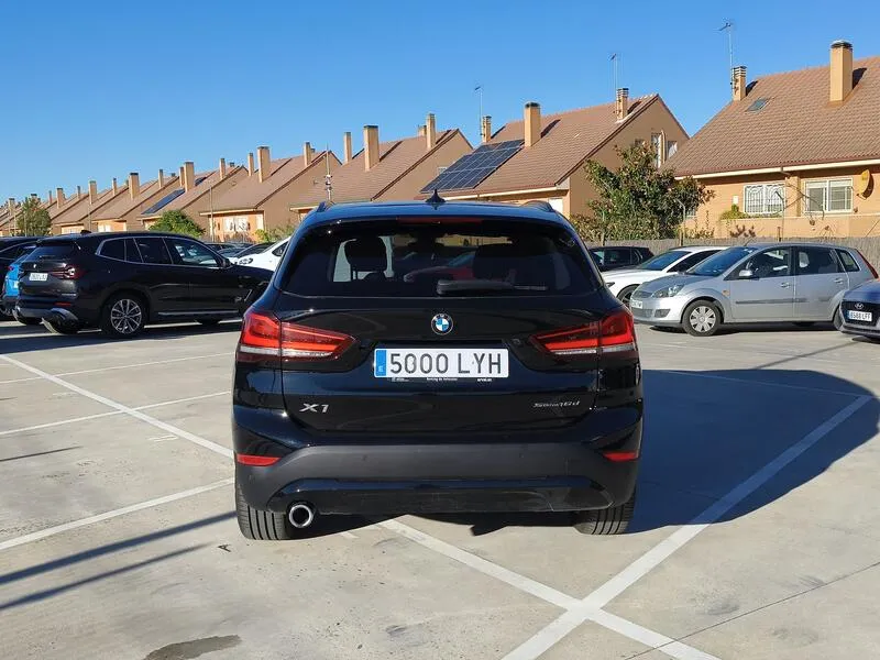 BMW X1 sDrive16d - foto 5