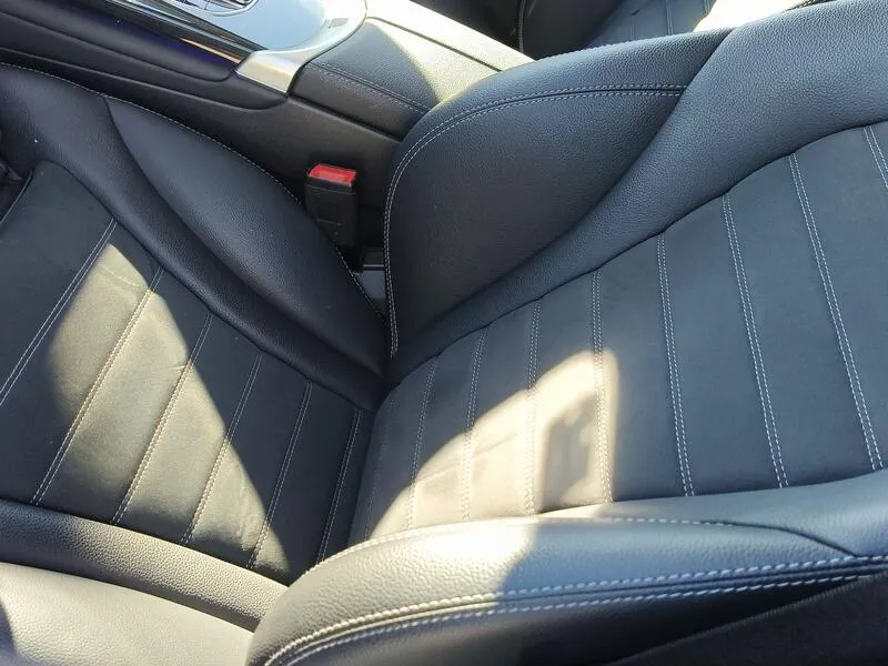 Mercedes-Benz GLC 300e 4MATIC - foto 31
