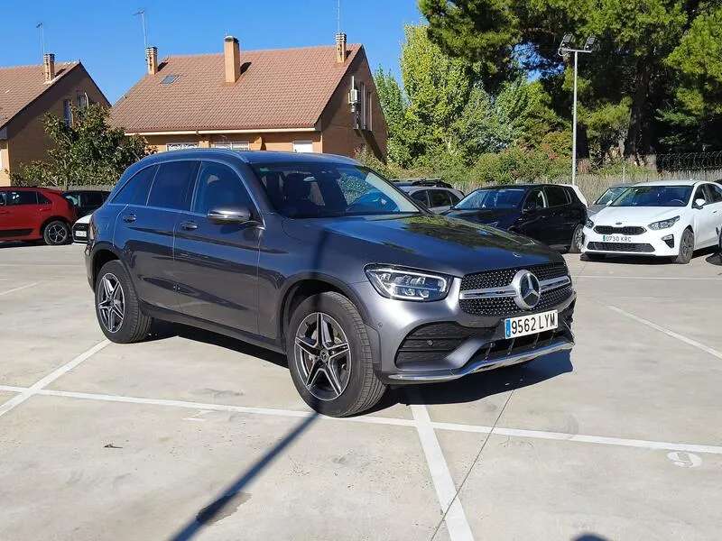 Mercedes-Benz GLC 300e 4MATIC - foto 8