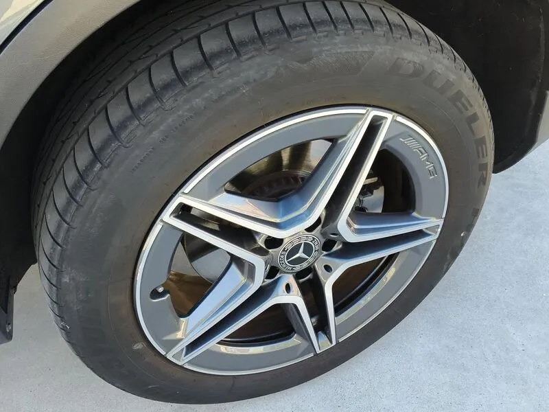 Mercedes-Benz GLC 300e 4MATIC - foto 47