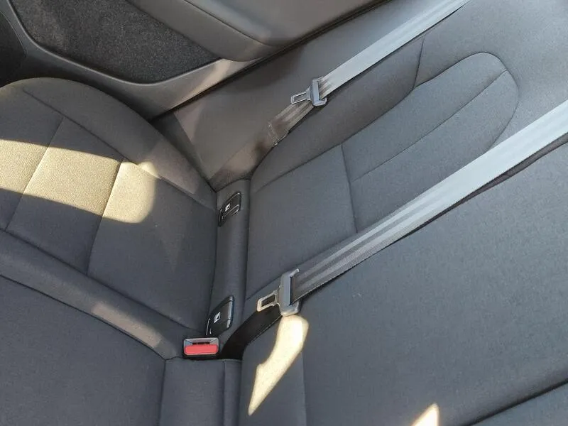 Volvo XC40 1.5 T4 Recharge PHEV Essential - foto 32