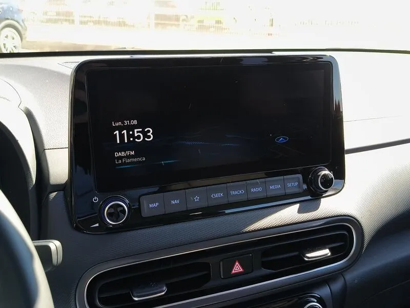 Hyundai Kona 1.6 GDI HEV Tecno 2C DCT - foto 11