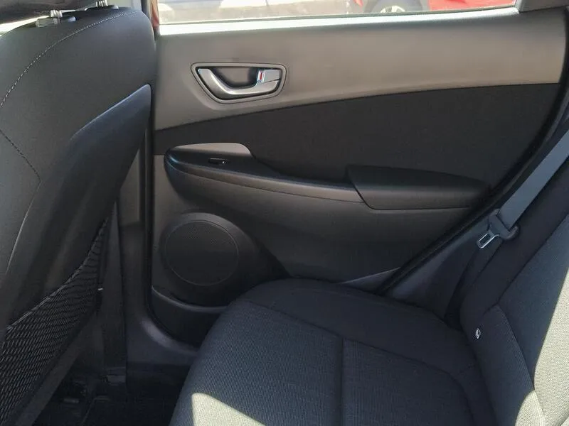 Hyundai Kona 1.6 GDI HEV Tecno 2C DCT - foto 32
