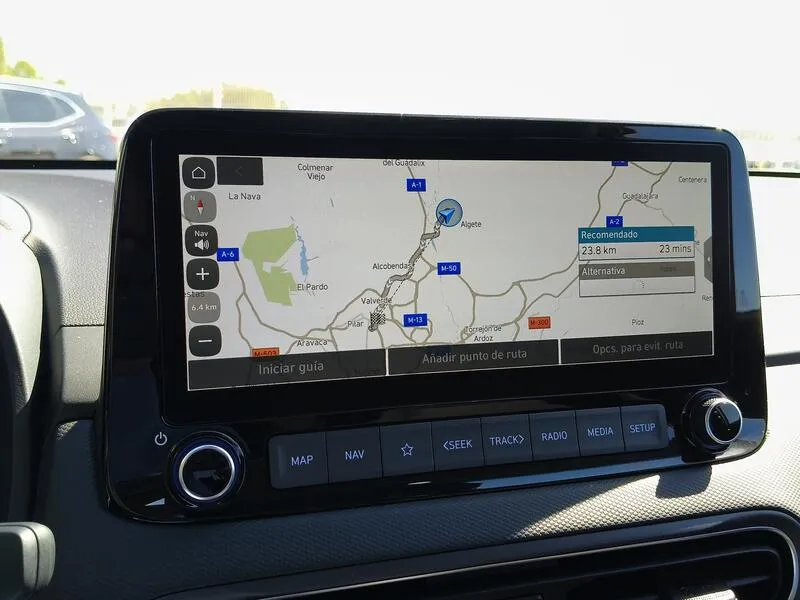 Hyundai Kona 1.6 GDI HEV Tecno 2C DCT - foto 16