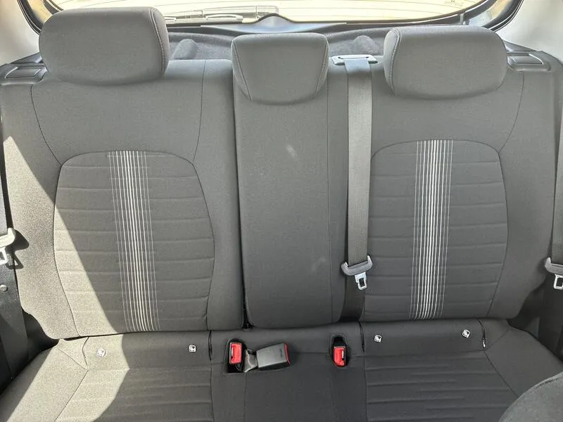 Hyundai i10 1.0 Klass - foto 25