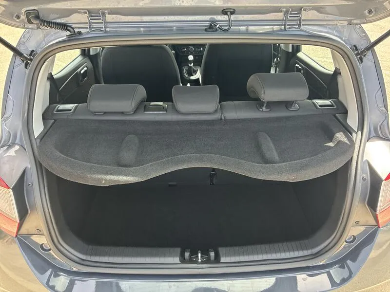 Hyundai i10 1.0 Klass - foto 35