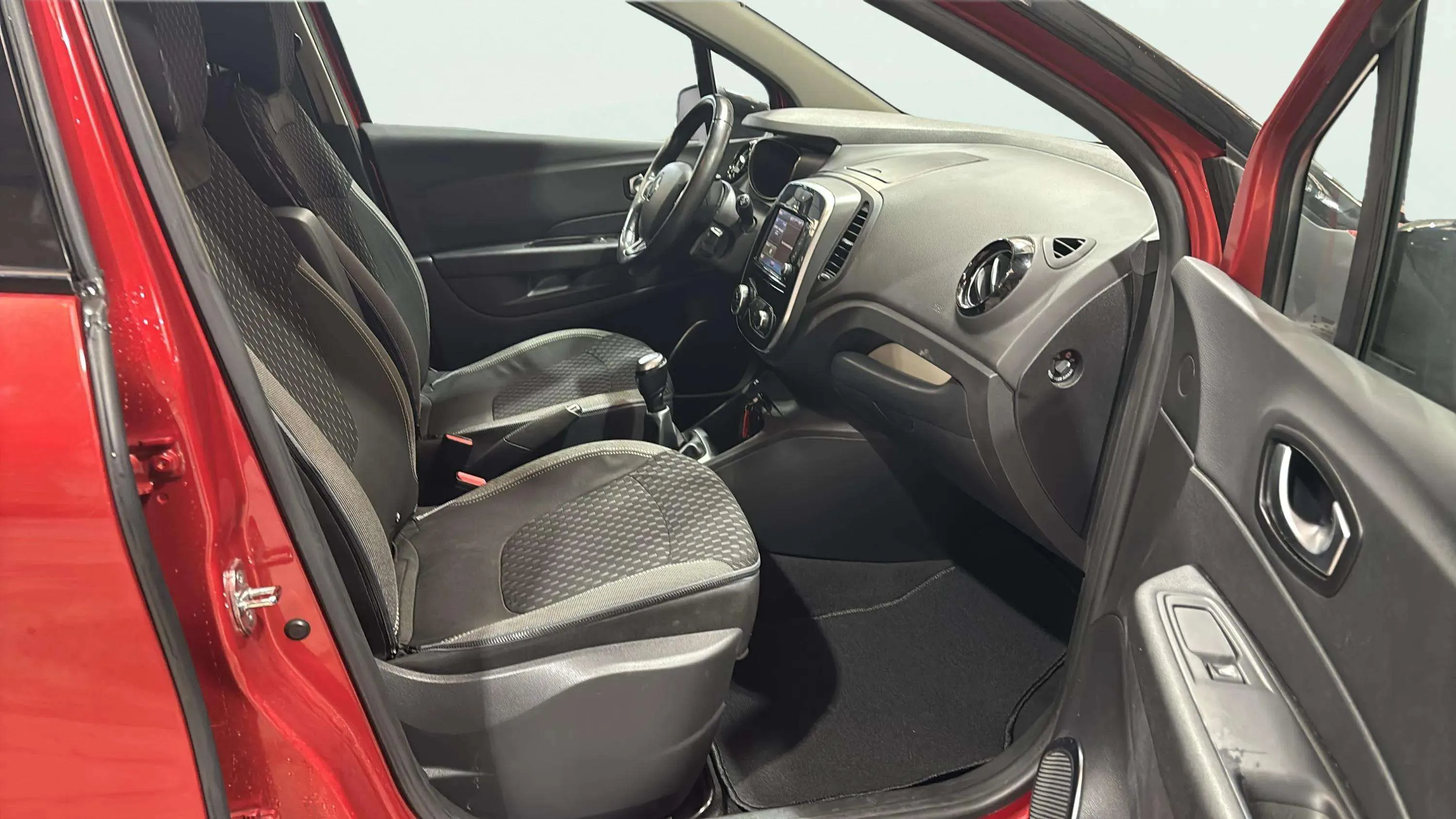 Renault Captur Life dCi -18 - foto 19