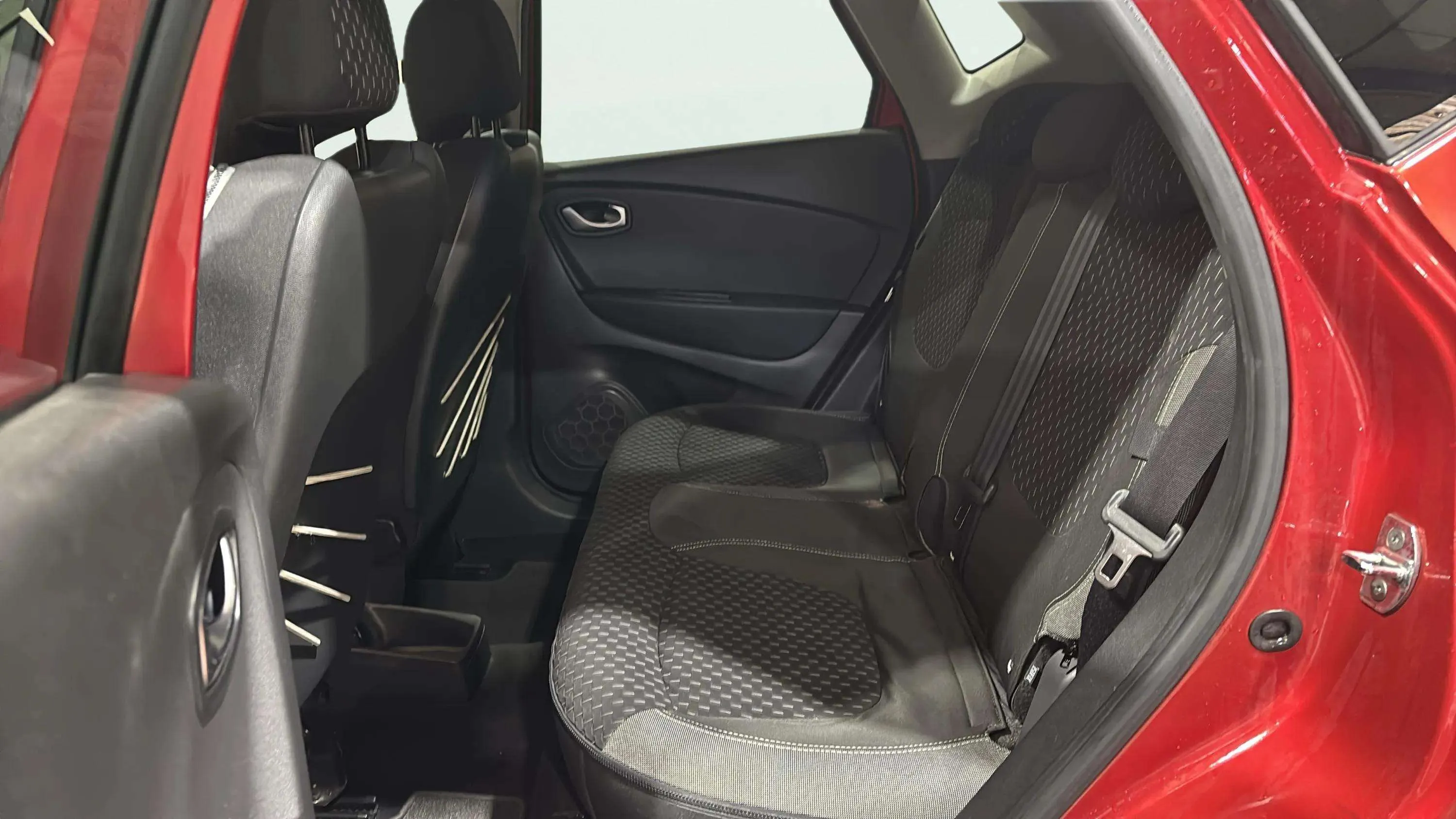 Renault Captur Life dCi -18 - foto 22