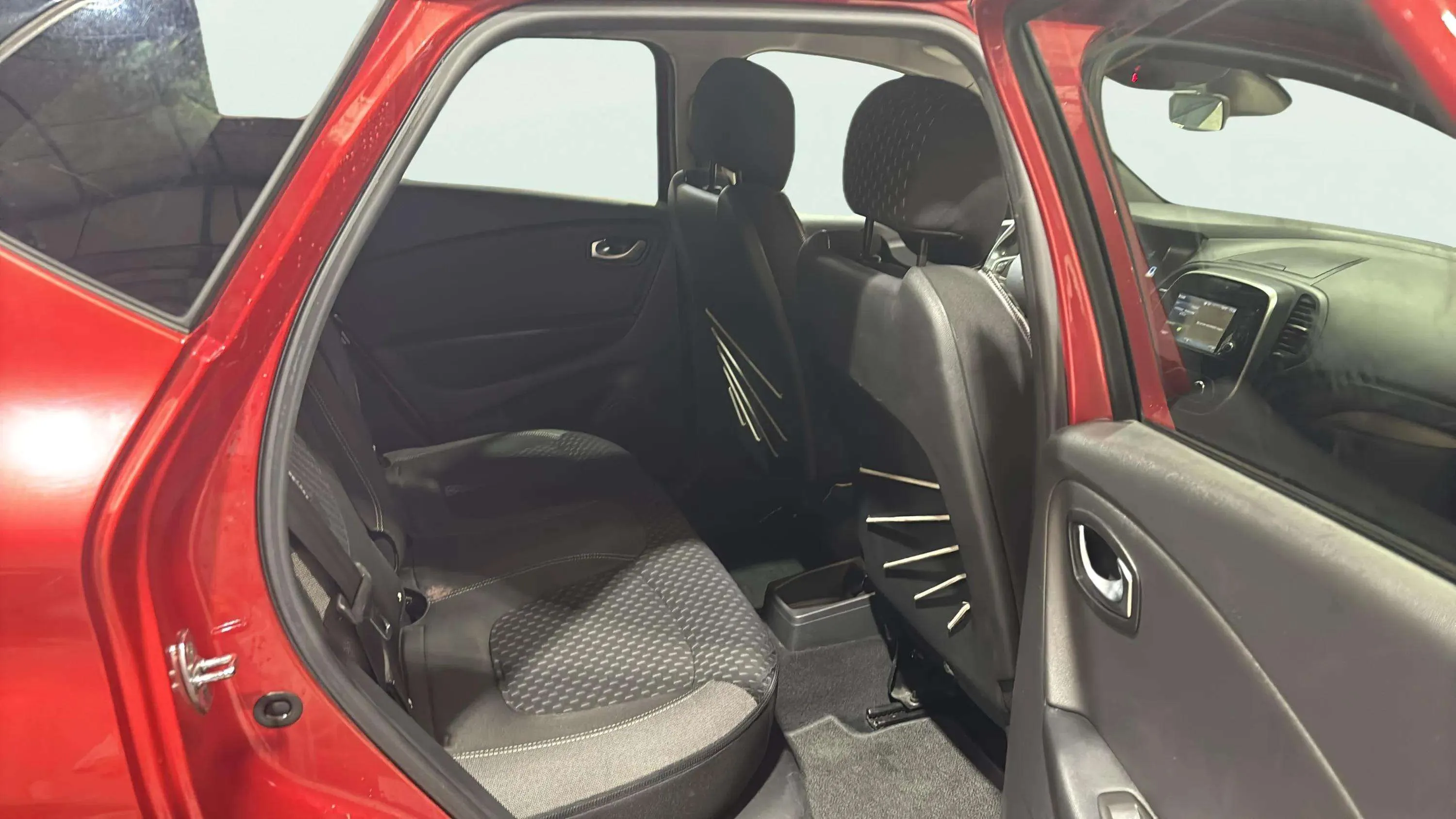 Renault Captur Life dCi -18 - foto 20