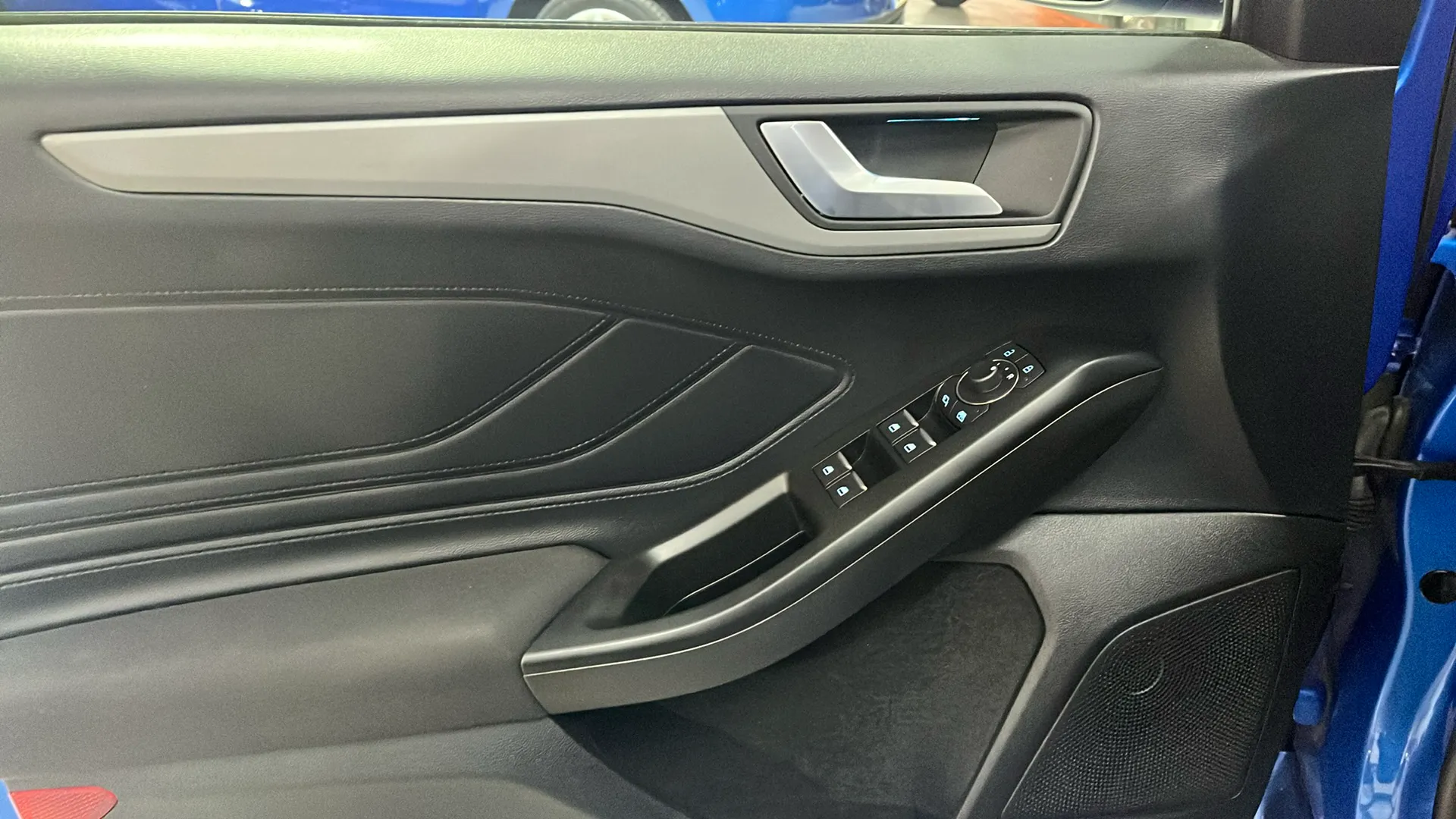 Ford Focus 1.0 Ecob. MHEV ST-Line Design SIP - foto 17