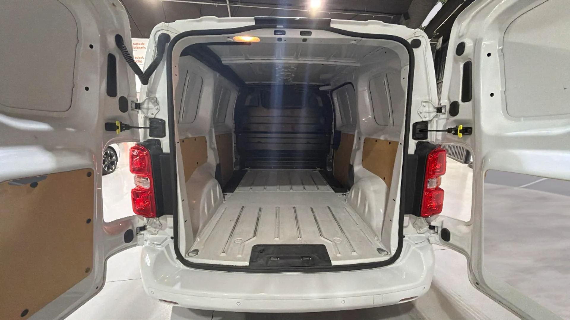 Citroën Jumpy ë-Jumpy Furgón Talla M 50kWh - foto 19
