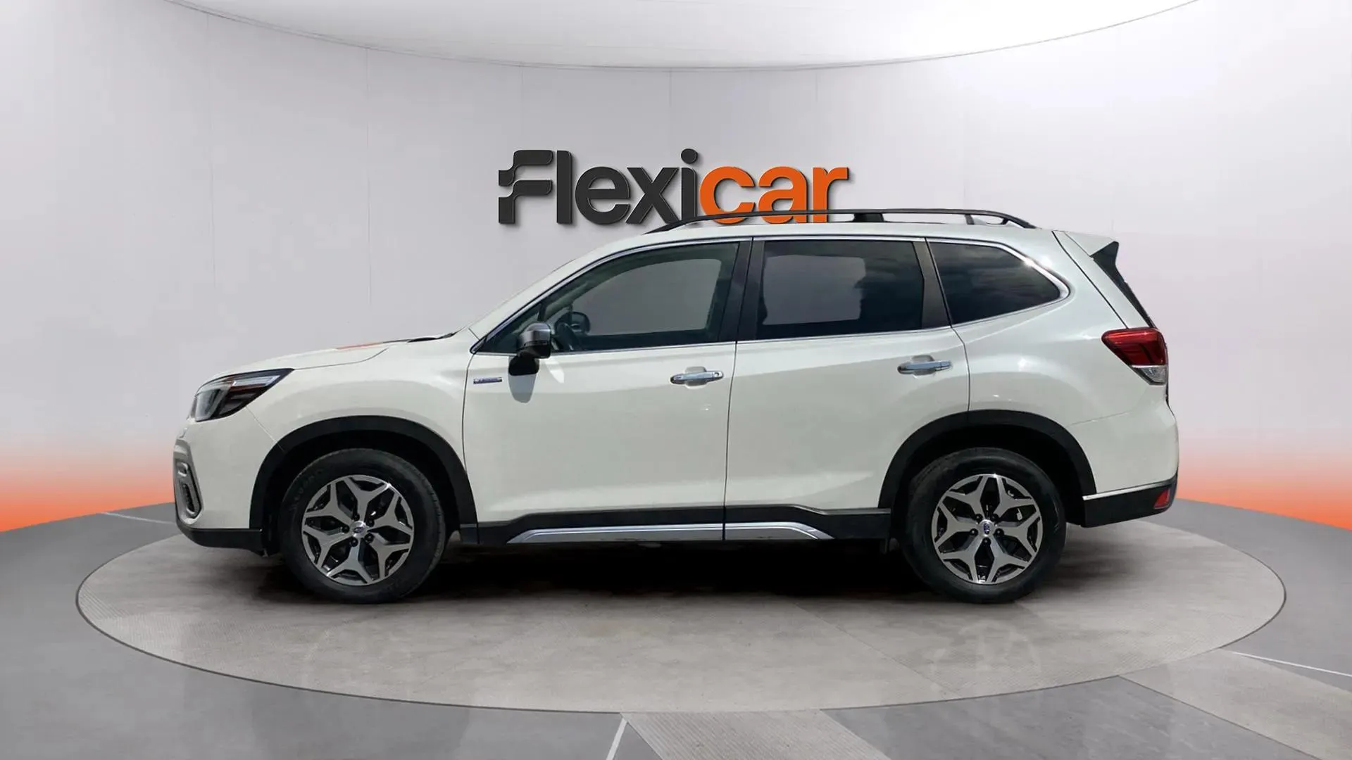Subaru Forester 2.0i Hybrid CVT Executive - foto 4
