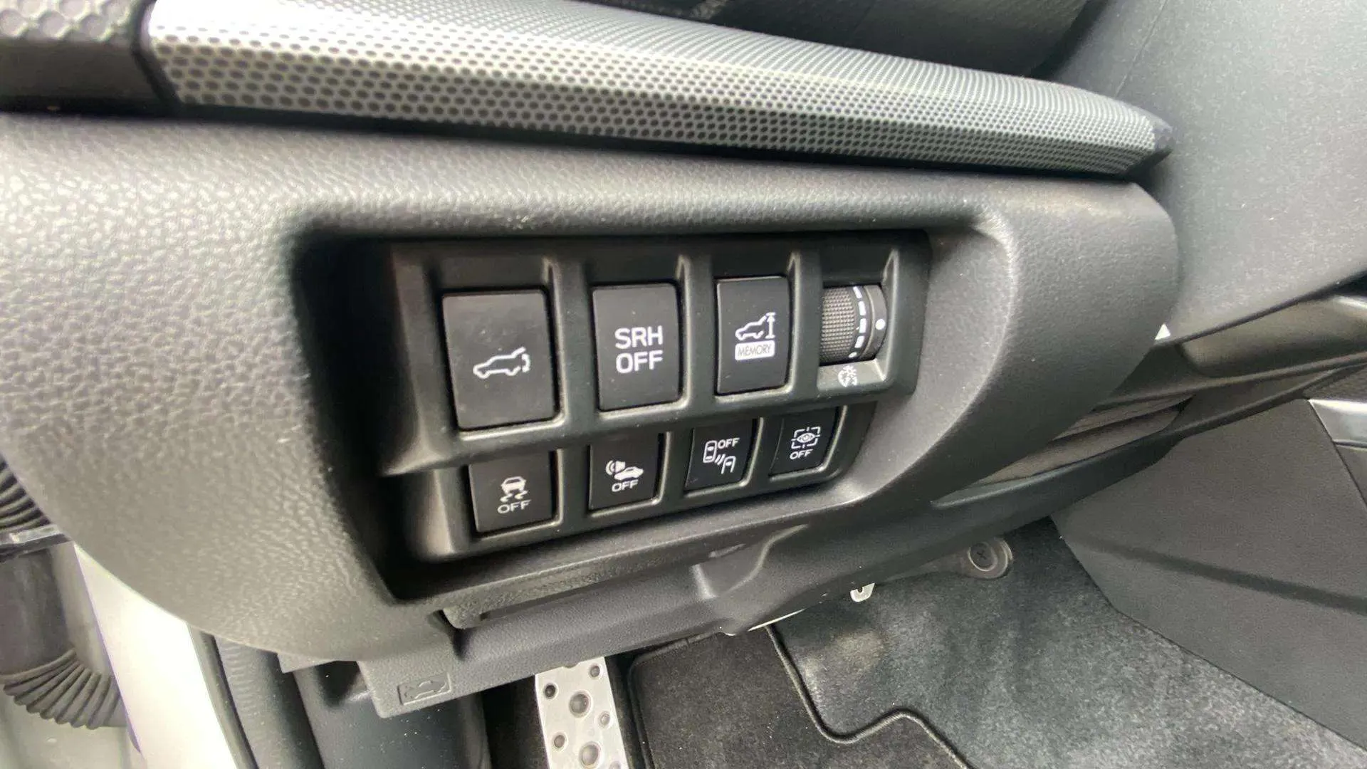 Subaru Forester 2.0i Hybrid CVT Executive - foto 20