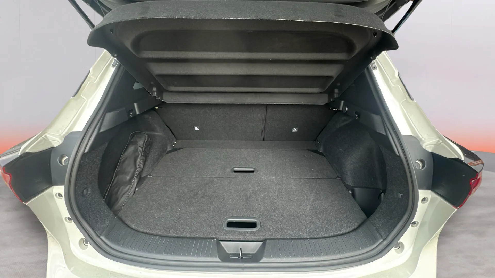 Nissan Qashqai DIG-T N-Connecta - foto 9