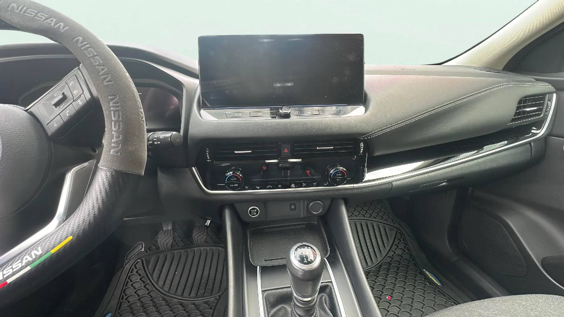 Nissan Qashqai DIG-T N-Connecta - foto 12