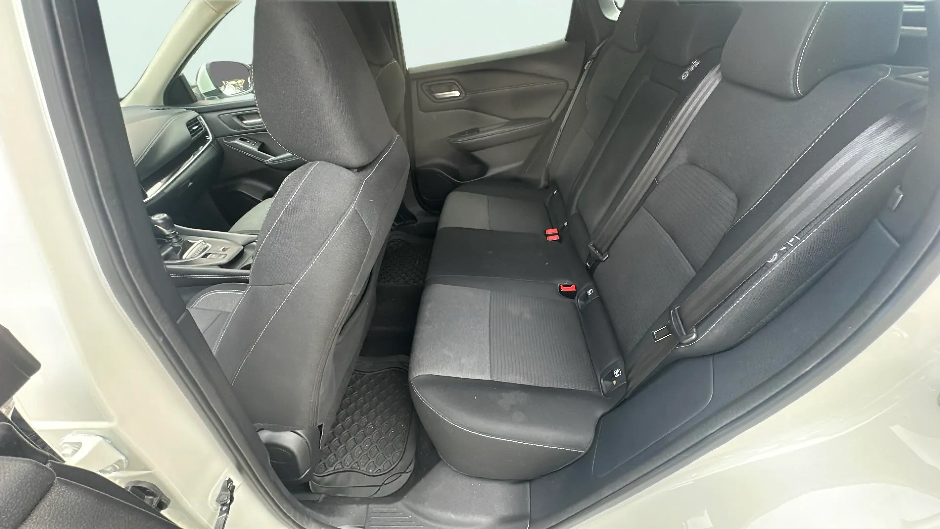 Nissan Qashqai DIG-T N-Connecta - foto 14
