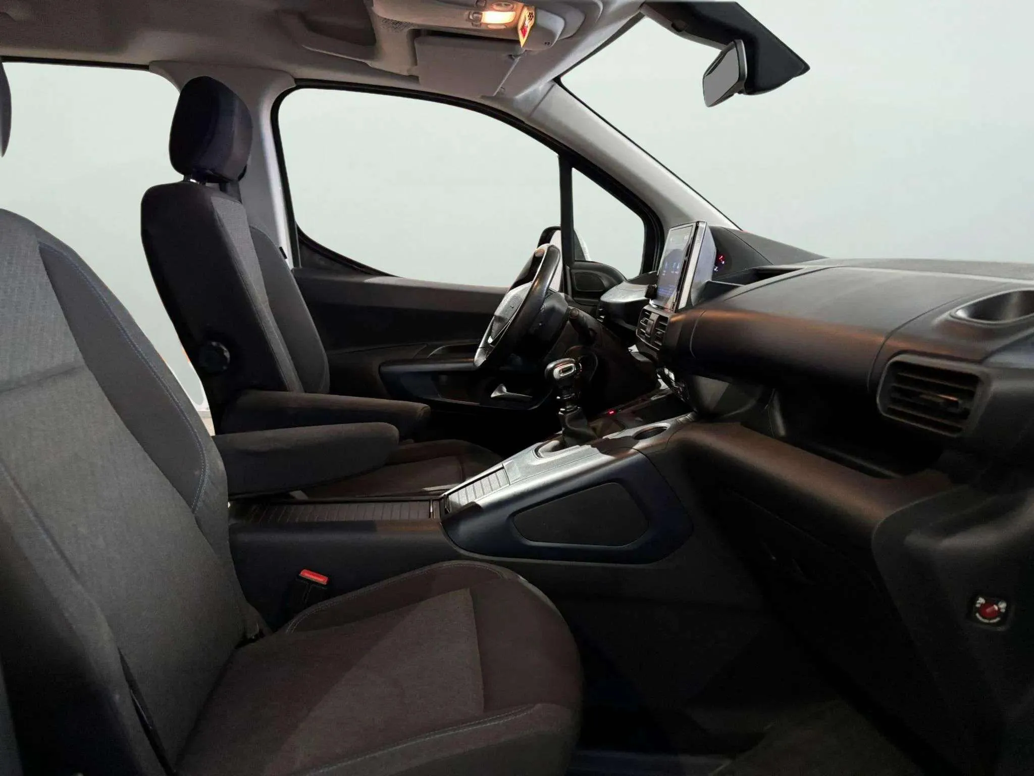 Peugeot Rifter Allure Standard BlueHDi - foto 9