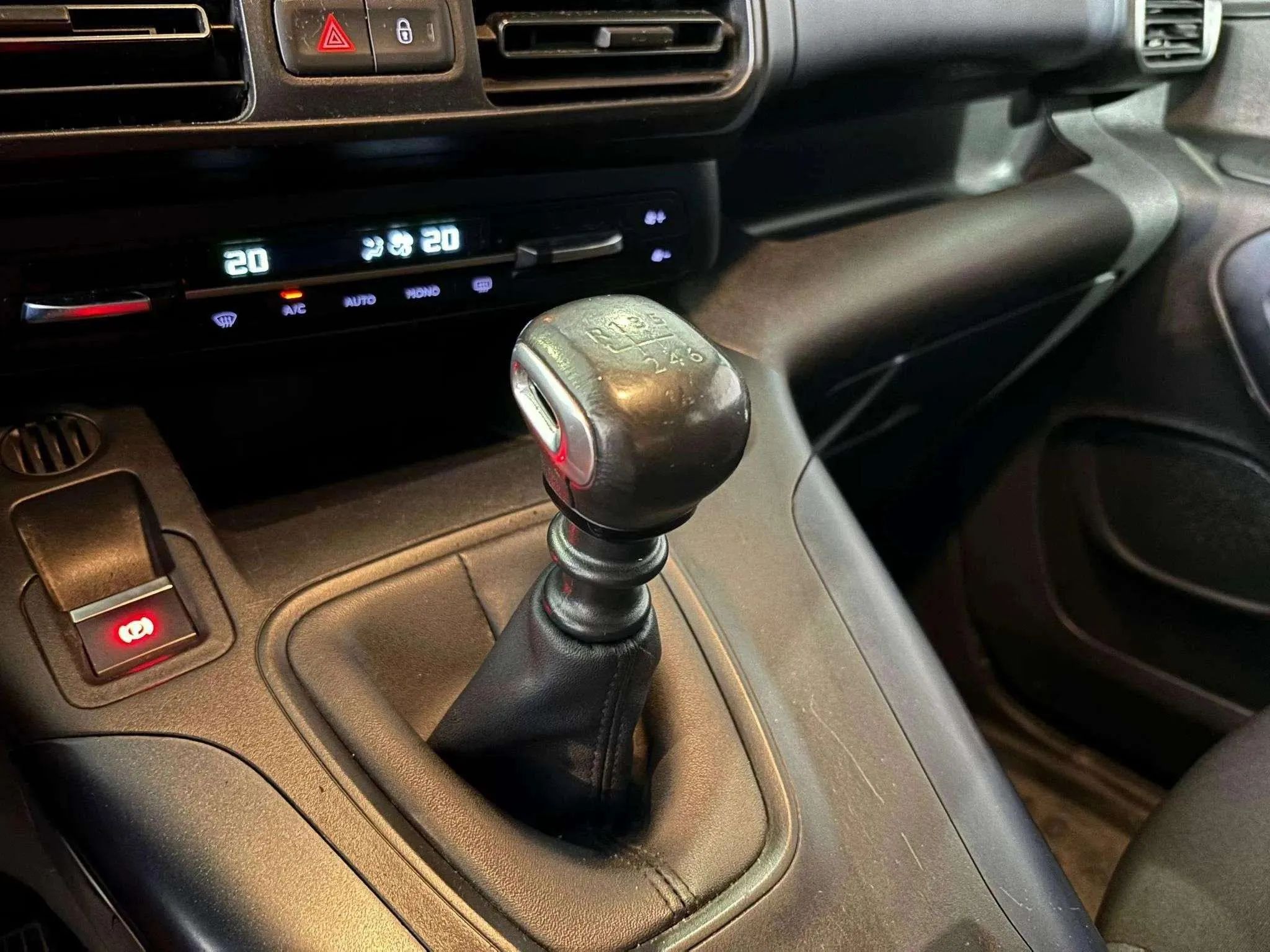 Peugeot Rifter Allure Standard BlueHDi - foto 15