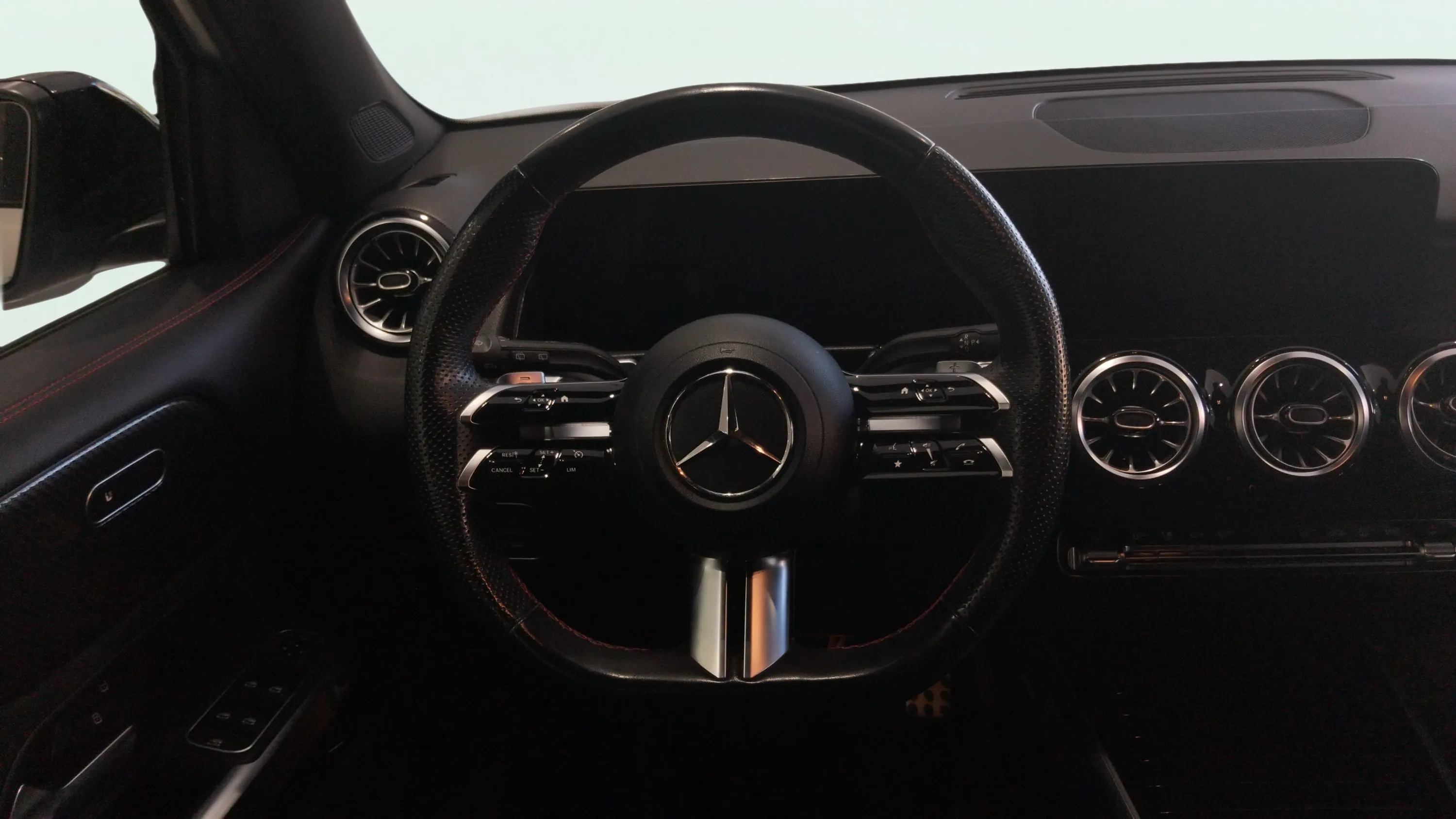 Mercedes-Benz GLB 200 d - foto 13