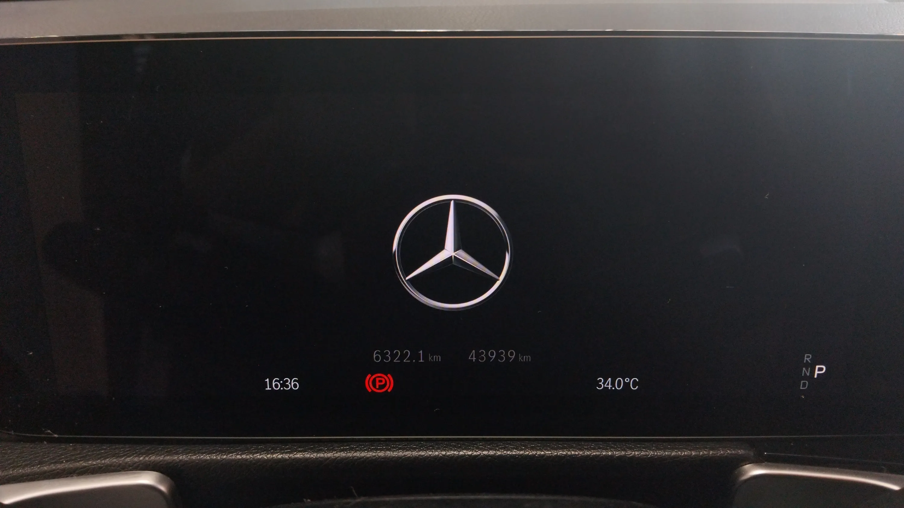 Mercedes-Benz GLB 200 d - foto 14