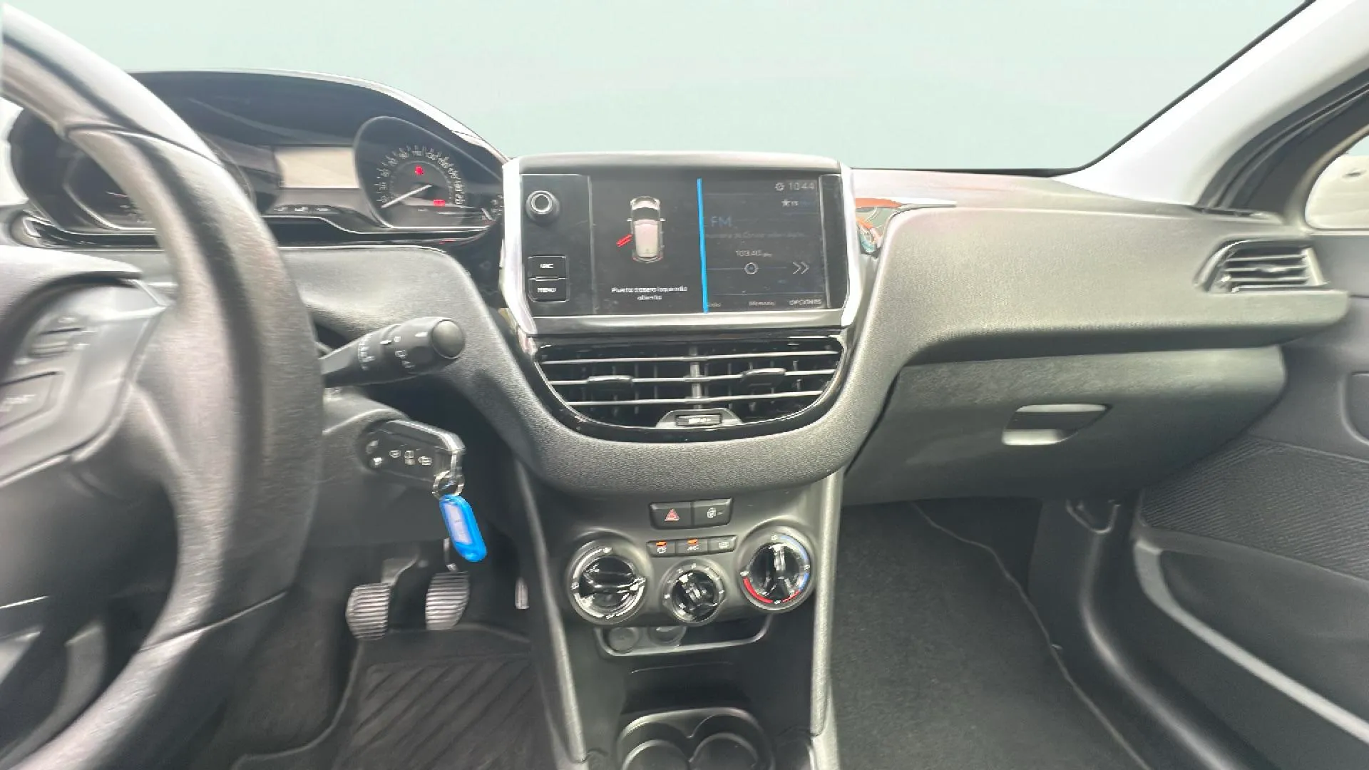 Peugeot 208 Signature 1.2L PureTech - foto 12
