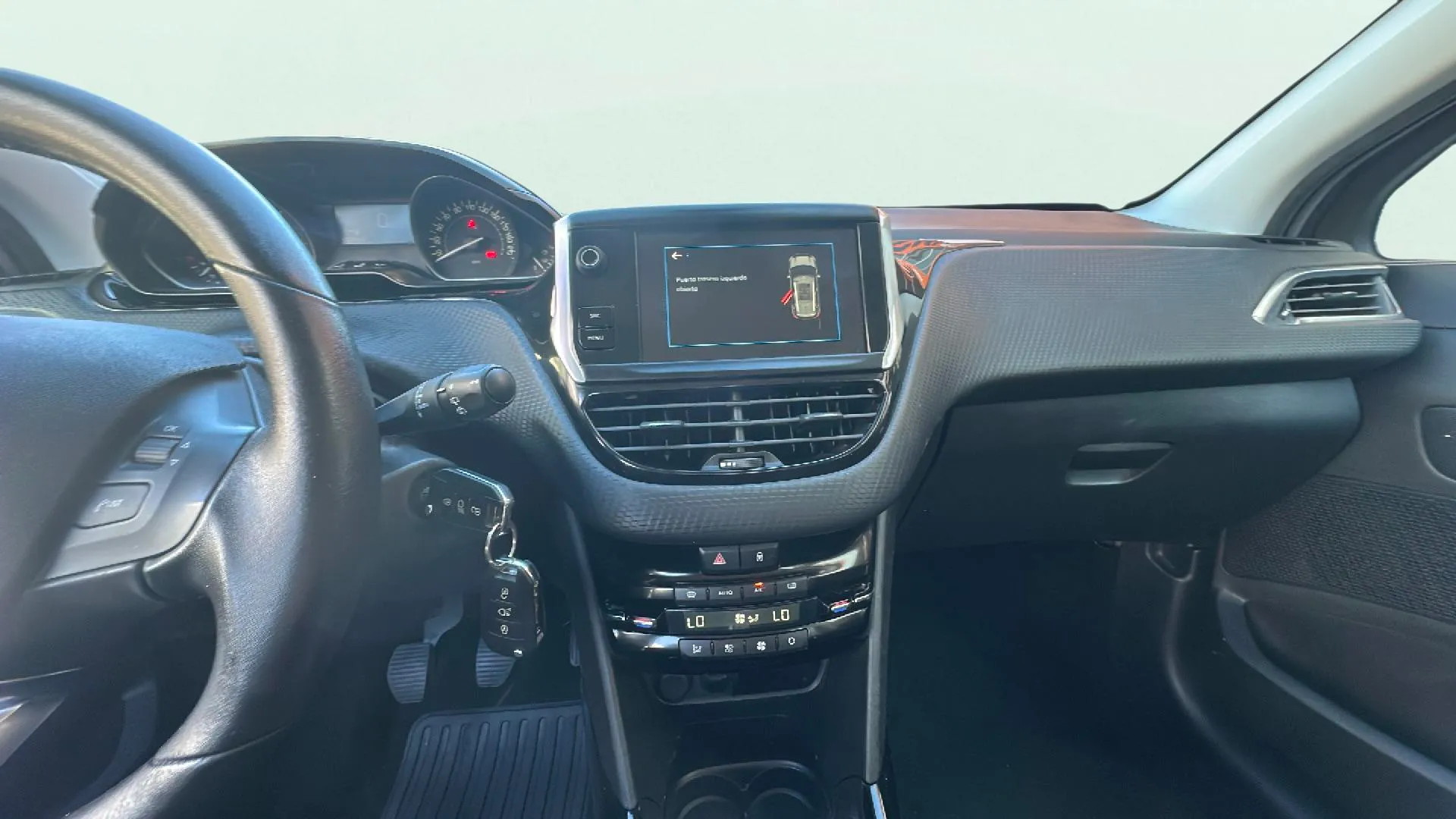 Peugeot 2008 Signature 1.2 PureTech - foto 12