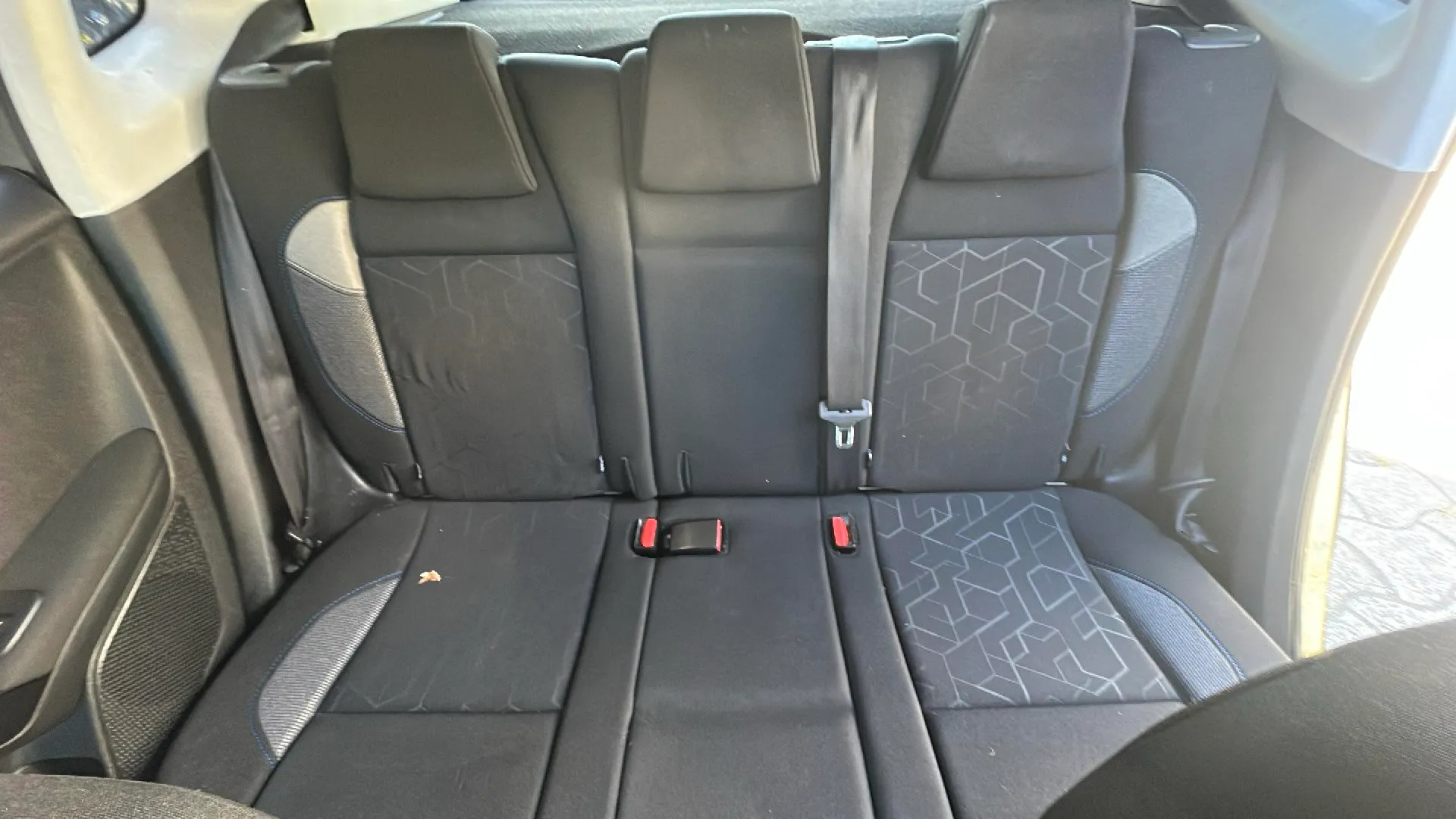 Peugeot 2008 Signature 1.2 PureTech - foto 15