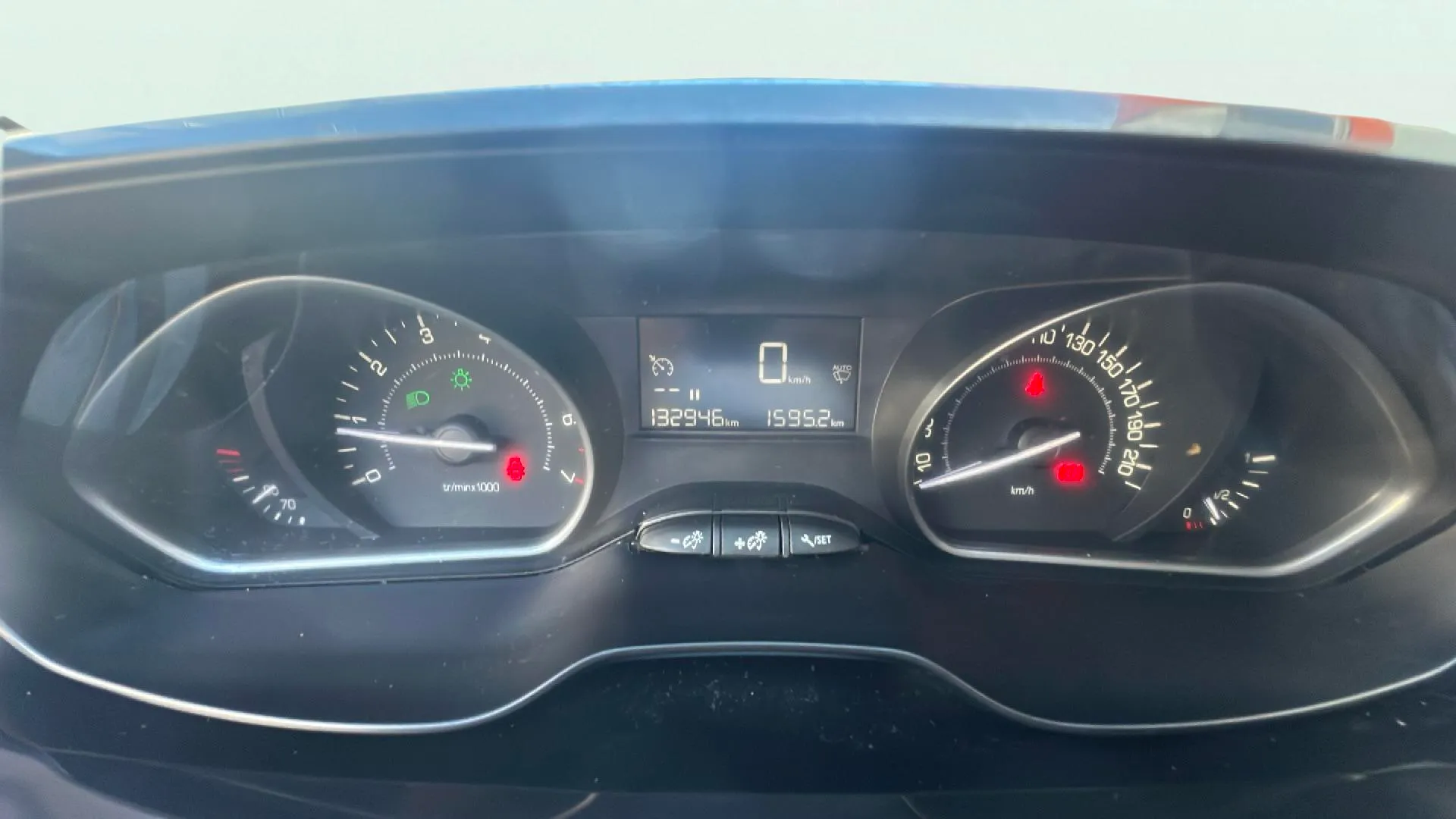 Peugeot 2008 Signature 1.2 PureTech - foto 16