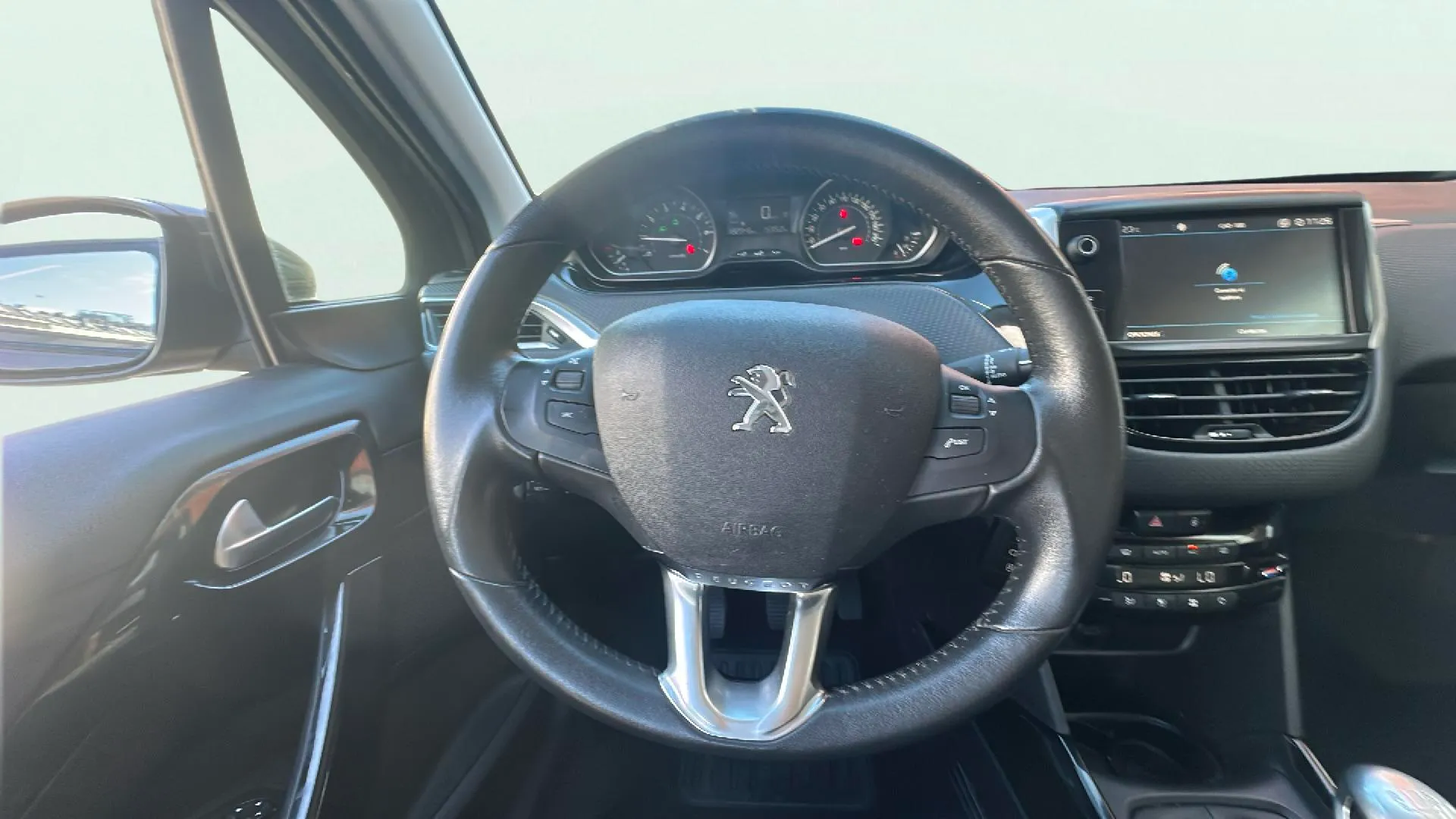 Peugeot 2008 Signature 1.2 PureTech - foto 11