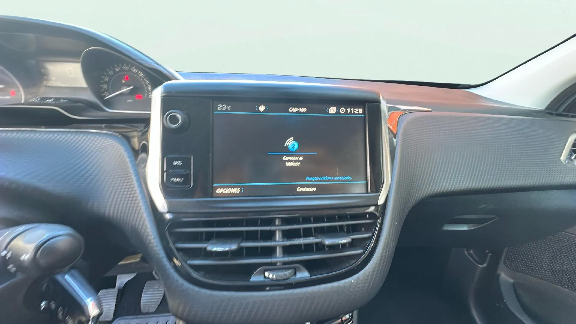 Peugeot 2008 Signature 1.2 PureTech - foto 19