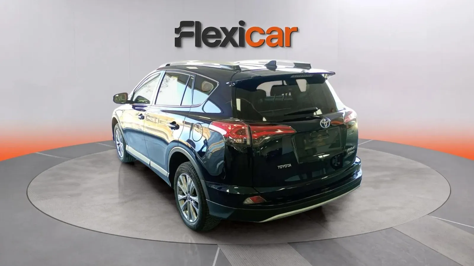 Toyota RAV4 2.5l hybrid 2WD Advance - foto 5