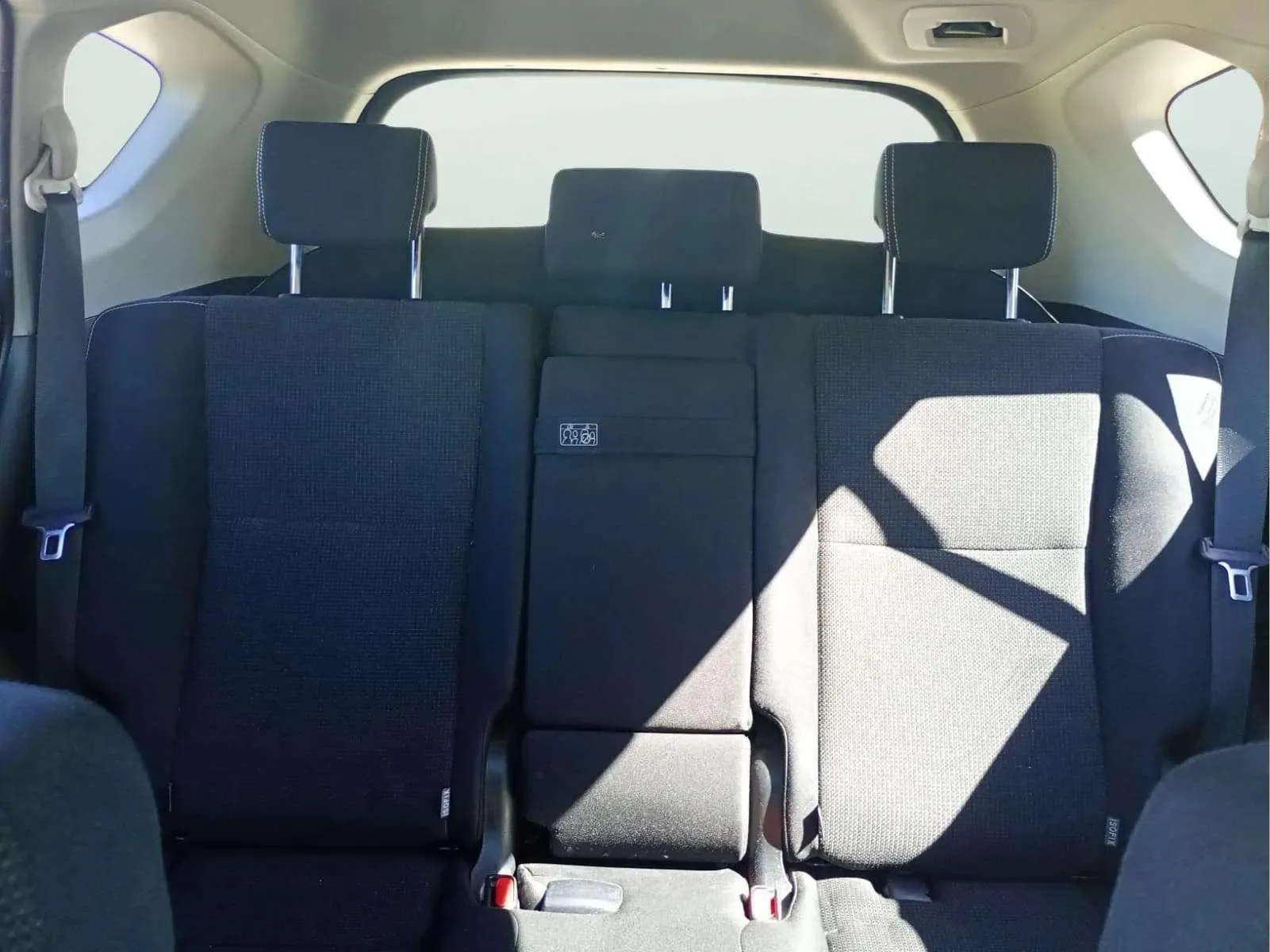 Toyota RAV4 2.5l hybrid 2WD Advance - foto 16